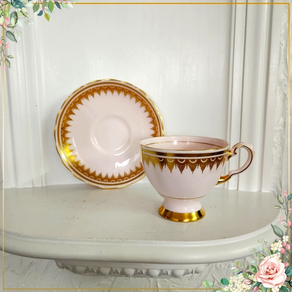 Tuscan Demi-Tasse Coffee Cup & Saucer in Powder Pink Fine Bone China 1940s - Picture 1 of 8